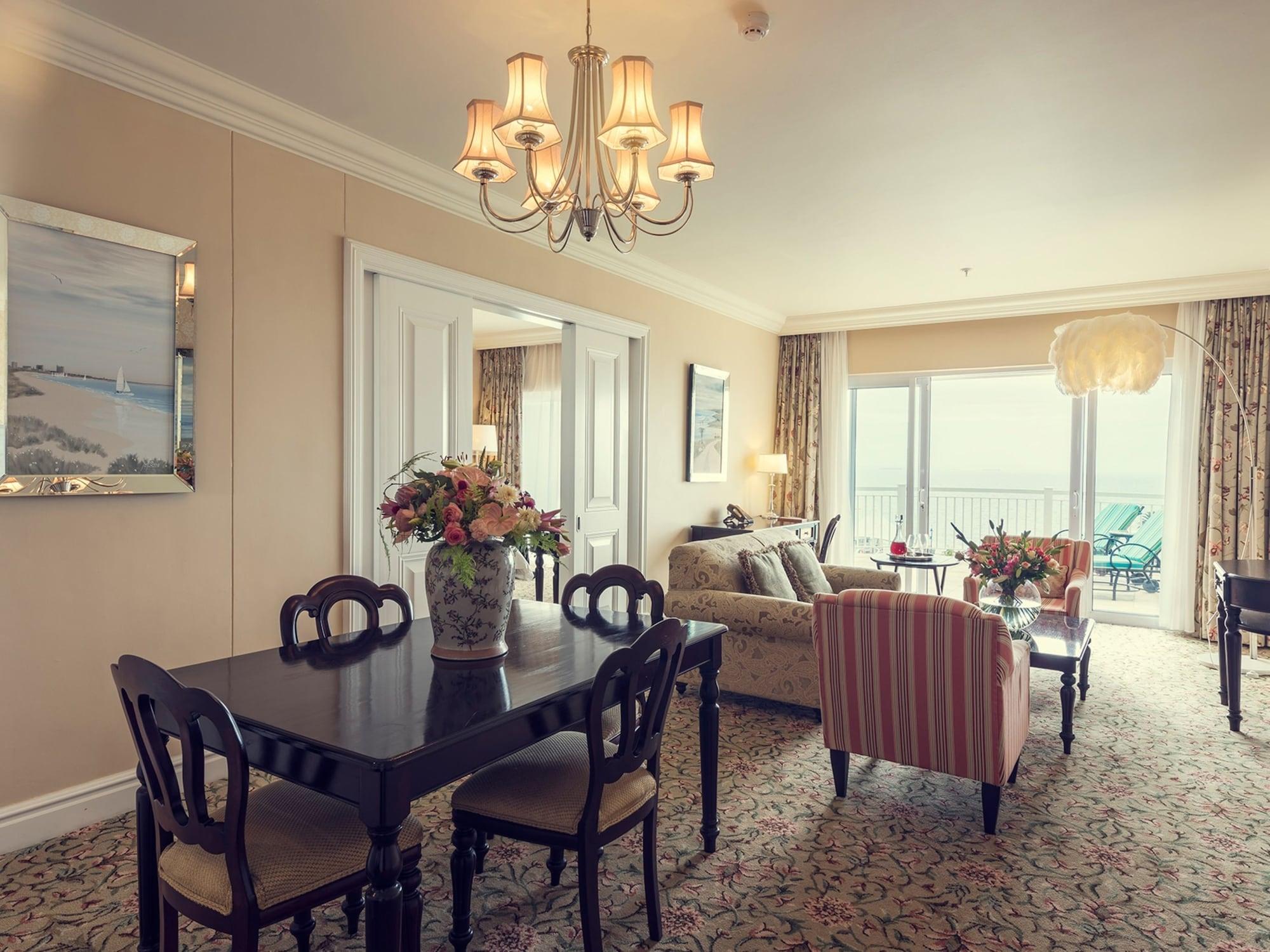 The Boardwalk Hotel, Convention Centre & Spa Порт Елизабет Екстериор снимка