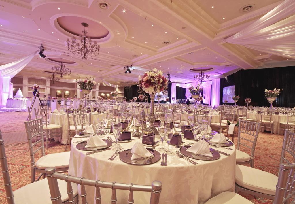 The Boardwalk Hotel, Convention Centre & Spa Порт Елизабет Екстериор снимка